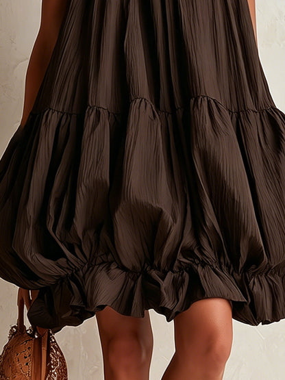 Colette | Robe courte sans manches marron à ourlet bouffant