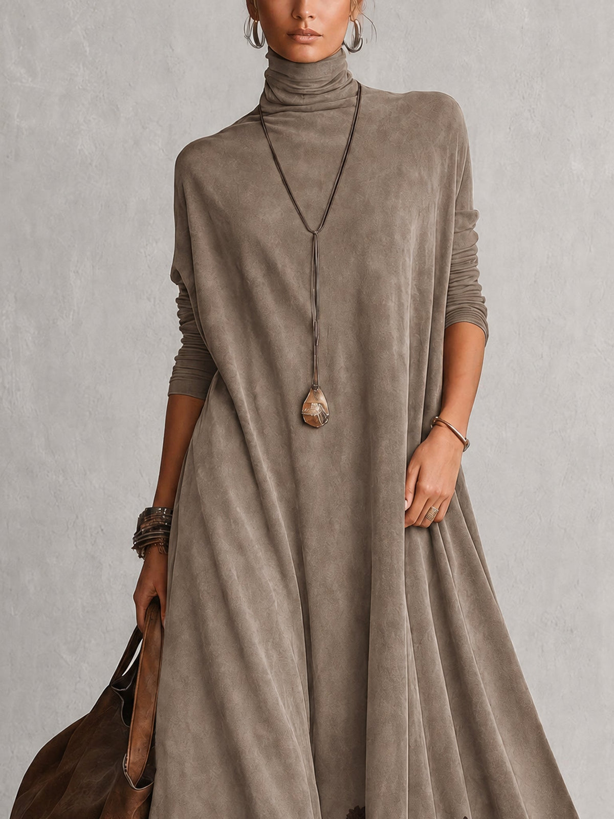 Vestido Comprido Efeito Camurça com Bainha de Renda