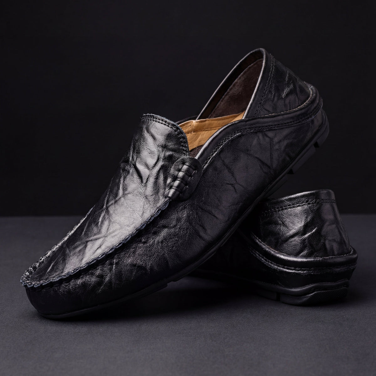 Mocassins elegantes em pele para homem