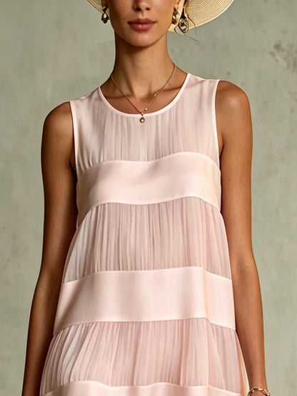 Robe courte plissée en mousseline rose clair, style superposé et patchwork