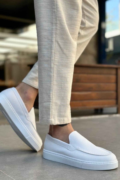 Mocassins descontraídos brancos para homem